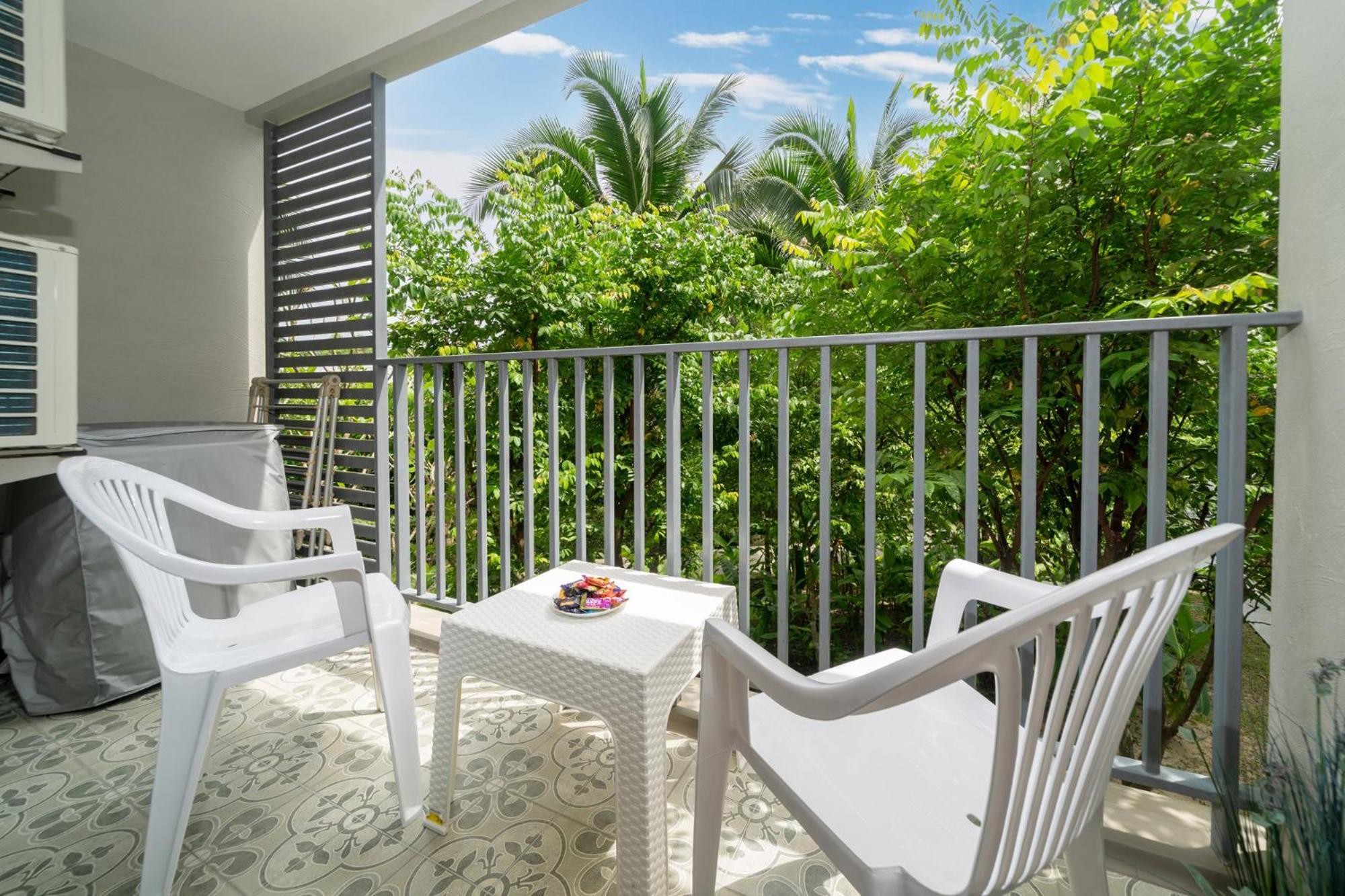 The Title Residencies Naiyang Beach Nai Yang Exterior photo